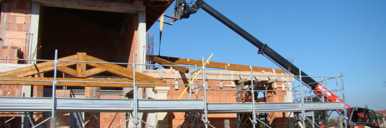 Tre, emme, service, fratelli, f.lli, mereu, antonello, franco, maurizio, impresa, azienda, società, ditta, edile, realizzazione, realizzazioni, costruzione, costruzioni, demolizione, demolizioni, ristrutturazione, ristrutturazioni, copertura, coperture, tetto, tetti, struttura, struttureveranda, verande, legno, bonifica, rimozione, smaltimento, amianto, manufatti, manufatto, contenente, mca, eternit, piano lavoro, lavori, servizio, servizi, noleggio, noleggi, piattaforma, piattaforme aerea, particolari, costruttivi, manutenzione, pulizia, grondaia, grondaie, abbattimento, piante, potatura, alberi, messa, sicurezza, intonaco, intonaci, tinteggiatura, pitture, pittura, esterna, interna, controsoffitti, cappotto, rivestimento, placcaggio, pietra, pietrame, locale, cemento armato, mattoni, laterizio, laterizi, muro, muratura, murature, fondazioni, pilastri, solaio, solai, latero, cemento, coibentazione, coibentazioni, impermeabilizzazione, impermeabilizzazioni, guaina, controsoffitti, controsoffitto, scale, scala, tegole, canale, gronda, pluviale, pluviali, soglia, davanzale, pavimentazione, rivestimento, infisso, porta, finestra, tracce, impianti, finiture, scavi, scavo, sbancamento, platea, immobile, immobili, edifici, edificio, casa, case, locale, locali, commerciale, industriale, civile, abitazione, abitazioni, alloggio, residenza, soggiorno, letto, cucina, disimpegno, condominio, palazzo, villa, villetta, schiera, casale, tetto, copertura, colonne, architravi, trave, travi, travicelli, perlina, manto, cordolo, cordoli, controcassa, massetto, chiavi, mano, servizio, tecnico, rete, materiale, materiali, laterizio, laterizi, blocchi, blocchetti, mattoni, mattone, tramezzo, tramezzi, cancelli, cancello, ferro, fornitura, posa, opera, computo, metrico, preventivo, preventivi, cottimo, corpo, carrelli, autocarro, camion, furgone, trasporto, scarico, getto, mezzo, mezzi, carpenteria, carpentiere, muratore, muratori, manovale, manovali, addetto, tecnico, geometra, perito, edile, tinteggiatore, tinteggiatori, intonacatrice, strumentazione, incarico, incarichi, elaborazione, elaborazioni, ente, pubblico, pubblici, privato, privati, professionalità, martello, pneumatico, lavorazione, urbanizzazione, urbanizzazioni, messa, sicurezza, cintura, cinture, psc, pos, pimus, documentazione, cantiere, box, verbale, verbali, recinzione, recinzioni, dpi, occhiali, guanti, scarpe, medico competente, rappresentante dei lavoratori, addetto, antincendio, evacuazione, pronto, soccorso, rischio, prevenzione, provincia, medio campidano, cagliari, oristano, comune, lunamatrona, pauli arbarei, villamar, furtei, segariu, sanluri, villanovafranca, mandas, villanovaforru, collinas, sardara, san gavino monreale, villacidro, guspini, serra manna, arbus, samassi, serrenti, villasor, nuraminis, guasila, ussaramanna, turri, las plassas, setzu, pabillonis, gonnostramatza, tuili, barimuni, gesturi, setzu, genuri, gonnosnò, baradili, baressa, simala, curcuris, ruinas, mogoro, mogorella, sini, senis, albagiara, escovedu, genoni, fasulla, ales, assolo, laconi, siris, pompu, pau, nureci, gonnoscodina, asuni, villa s’antanio, quartu, quartucciu, selargius, monastir, ussana, decimomannu, assemini, sestu, dolianova, samatzai, ortacesus, senorbì, selegas, san sperate,