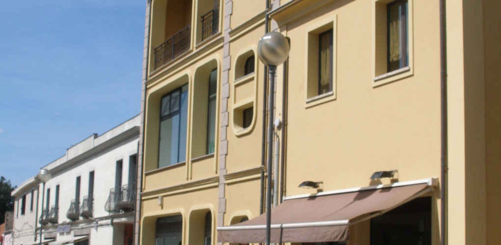 tre, emme, service, fratelli, f.lli, mereu, antonello, franco, maurizio, impresa, azienda, società, ditta, edile, realizzazione, realizzazioni, costruzione, costruzioni, demolizione, demolizioni, ristrutturazione, ristrutturazioni, copertura, coperture, tetto, tetti, struttura, struttureveranda, verande, legno, bonifica, rimozione, smaltimento, amianto, manufatti, manufatto, contenente, mca, eternit, piano lavoro, lavori, servizio, servizi, noleggio, noleggi, piattaforma, piattaforme aerea, particolari, costruttivi, manutenzione, pulizia, grondaia, grondaie, abbattimento, piante, potatura, alberi, messa, sicurezza, intonaco, intonaci, tinteggiatura, pitture, pittura, esterna, interna, controsoffitti, cappotto, rivestimento, placcaggio, pietra, pietrame, locale, cemento armato, mattoni, laterizio, laterizi, muro, muratura, murature, fondazioni, pilastri, solaio, solai, latero, cemento, coibentazione, coibentazioni, impermeabilizzazione, impermeabilizzazioni, guaina, controsoffitti, controsoffitto, scale, scala