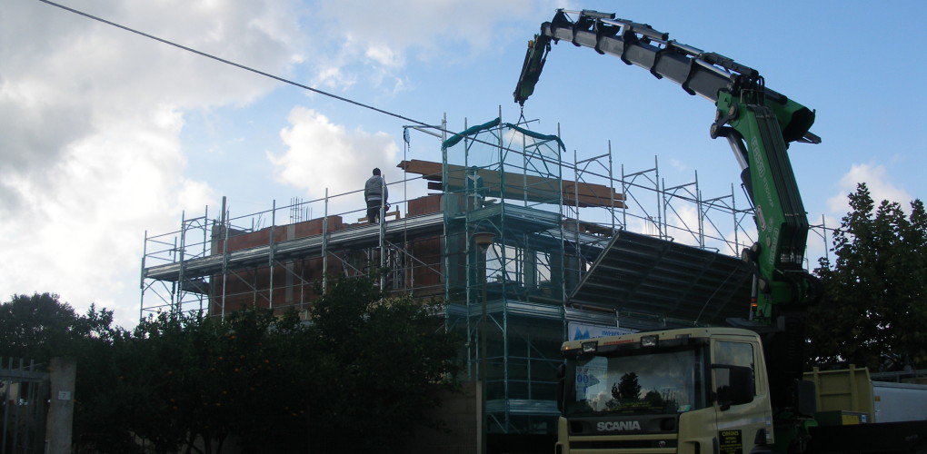 tre, emme, service, fratelli, f.lli, mereu, antonello, franco, maurizio, impresa, azienda, società, ditta, edile, realizzazione, realizzazioni, costruzione, costruzioni, demolizione, demolizioni, ristrutturazione, ristrutturazioni, copertura, coperture, tetto, tetti, struttura, struttureveranda, verande, legno, bonifica, rimozione, smaltimento, amianto, manufatti, manufatto, contenente, mca, eternit, piano lavoro, lavori, servizio, servizi, noleggio, noleggi, piattaforma, piattaforme aerea, particolari, costruttivi, manutenzione, pulizia, grondaia, grondaie, abbattimento, piante, potatura, alberi, messa, sicurezza, intonaco, intonaci, tinteggiatura, pitture, pittura, esterna, interna, controsoffitti, cappotto, rivestimento, placcaggio, pietra, pietrame, locale, cemento armato, mattoni, laterizio, laterizi, muro, muratura, murature, fondazioni, pilastri, solaio, solai, latero, cemento, coibentazione, coibentazioni, impermeabilizzazione, impermeabilizzazioni, guaina, controsoffitti, controsoffitto, scale, scal