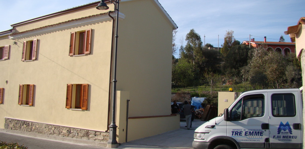 tre, emme, service, fratelli, f.lli, mereu, antonello, franco, maurizio, impresa, azienda, società, ditta, edile, realizzazione, realizzazioni, costruzione, costruzioni, demolizione, demolizioni, ristrutturazione, ristrutturazioni, copertura, coperture, tetto, tetti, struttura, struttureveranda, verande, legno, bonifica, rimozione, smaltimento, amianto, manufatti, manufatto, contenente, mca, eternit, piano lavoro, lavori, servizio, servizi, noleggio, noleggi, piattaforma, piattaforme aerea, particolari, costruttivi, manutenzione, pulizia, grondaia, grondaie, abbattimento, piante, potatura, alberi, messa, sicurezza, intonaco, intonaci, tinteggiatura, pitture, pittura, esterna, interna, controsoffitti, cappotto, rivestimento, placcaggio, pietra, pietrame, locale, cemento armato, mattoni, laterizio, laterizi, muro, muratura, murature, fondazioni, pilastri, solaio, solai, latero, cemento, coibentazione, coibentazioni, impermeabilizzazione, impermeabilizzazioni, guaina, controsoffitti, controsoffitto, scale, scala